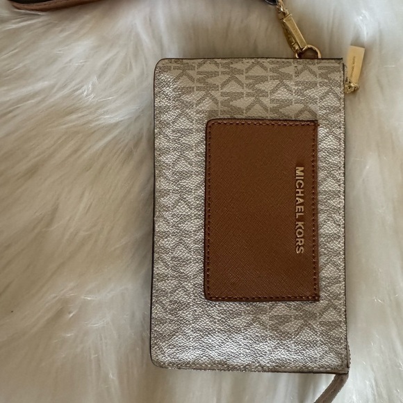 Michael Kors Handbags - Michael Kors Cream and Brown Wristlet Jet Set front card open pocket